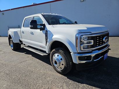 New 2026 Ford F450 Lariat w/ FX4 Off-Road Package