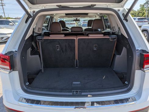 Used 2023 Volkswagen Atlas SE w/ Panoramic Sunroof Package image 33