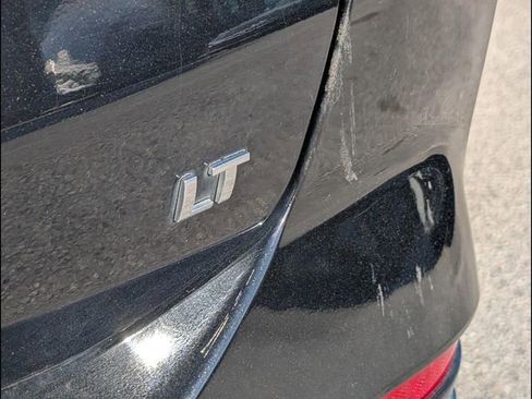 Used 2020 Chevrolet Equinox LT image 18