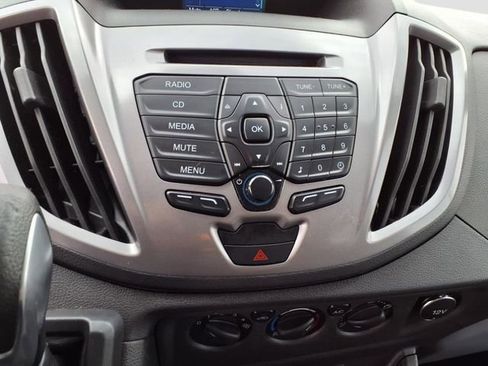 Used 2015 Ford Transit 350 XLT image 17