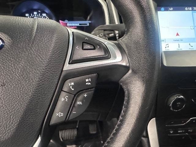 Used 2017 Ford Edge SEL w/ Equipment Group 201A AWD/4WD image 17