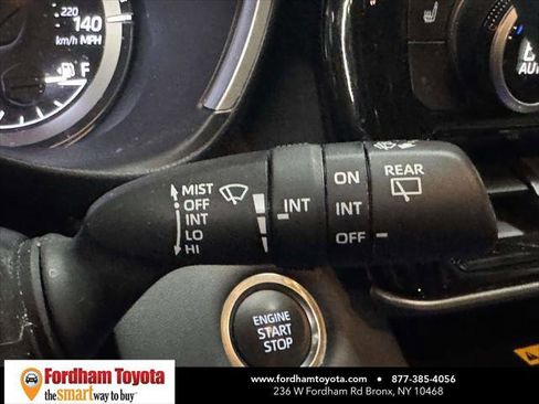 Certified 2025 Toyota Highlander XLE image 24