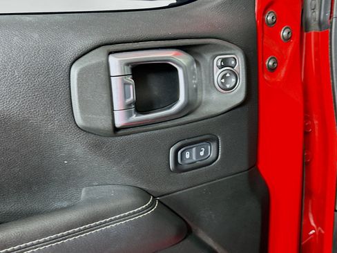 Used 2023 Jeep Wrangler Sahara image 15