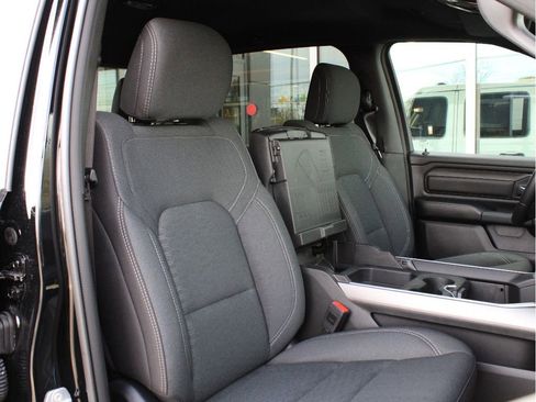 New 2026 RAM 1500 Express AWD/4WD image 24