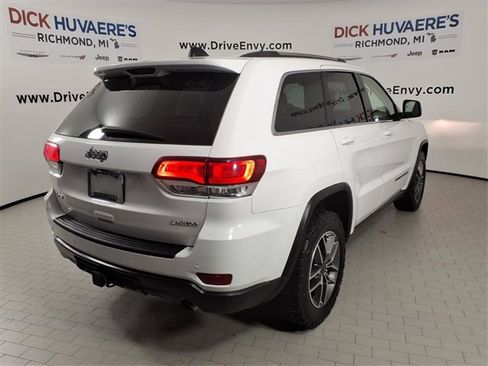 Used 2020 Jeep Grand Cherokee Laredo w/ Security & Convenience Group image 6