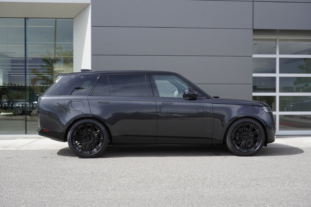 New 2026 Land Rover Range Rover Long Wheelbase Autobiography AWD/4WD image 7