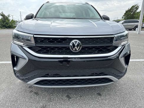 Certified 2023 Volkswagen Taos S FWD image 17