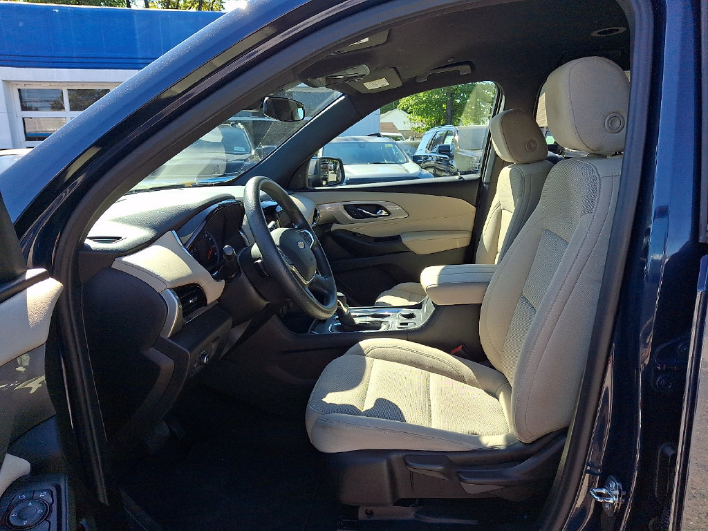 Used 2023 Chevrolet Traverse LS w/ Safety Package AWD/4WD image 14