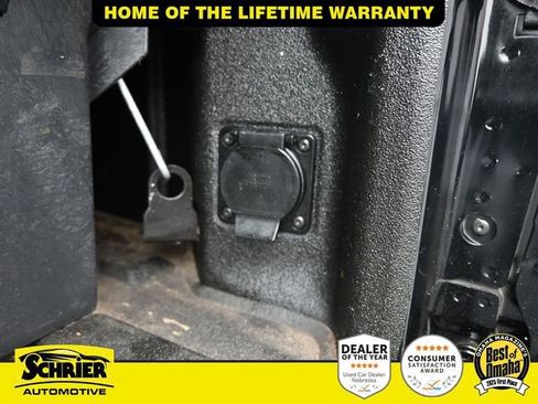 Used 2022 GMC Sierra 2500 AT4 image 35