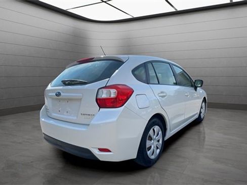 Used 2012 Subaru Impreza 2.0i image 5