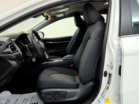 Certified 2023 Toyota Camry LE image 29