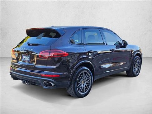 Used 2017 Porsche Cayenne Platinum Edition image 5