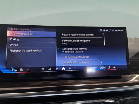 Used 2026 BMW X5 xDrive40i w/ M Sport Package image 18