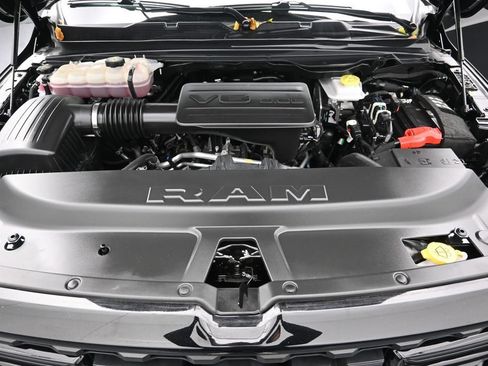 Used 2025 RAM 1500 Big Horn RWD image 16