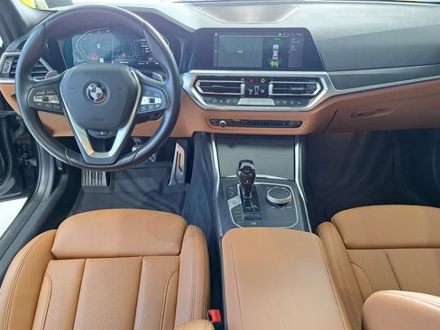 Used 2022 BMW 330i xDrive Sedan w/ Driving Assistance Package image 27