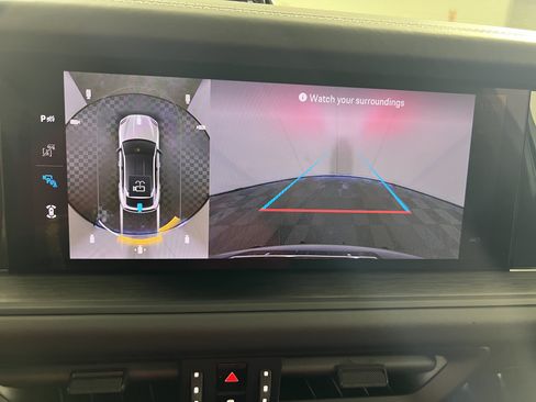 Certified 2026 Porsche Cayenne GTS AWD/4WD image 24