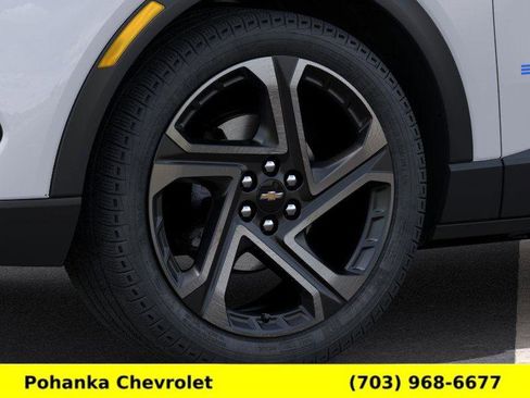 New 2026 Chevrolet Equinox EV LT image 9