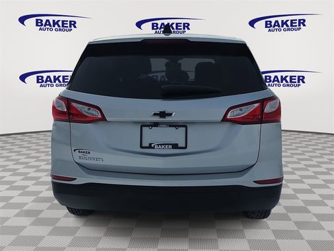 Used 2020 Chevrolet Equinox LS w/ LS Convenience Package image 4