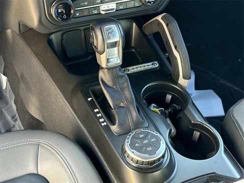 Used 2022 Ford Bronco Outer Banks image 24