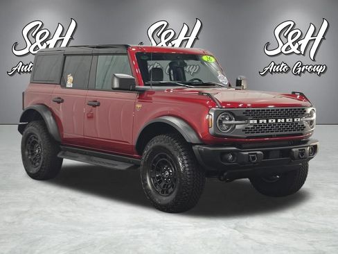 Used 2026 Ford Bronco Badlands w/ Sasquatch Package AWD/4WD image 2