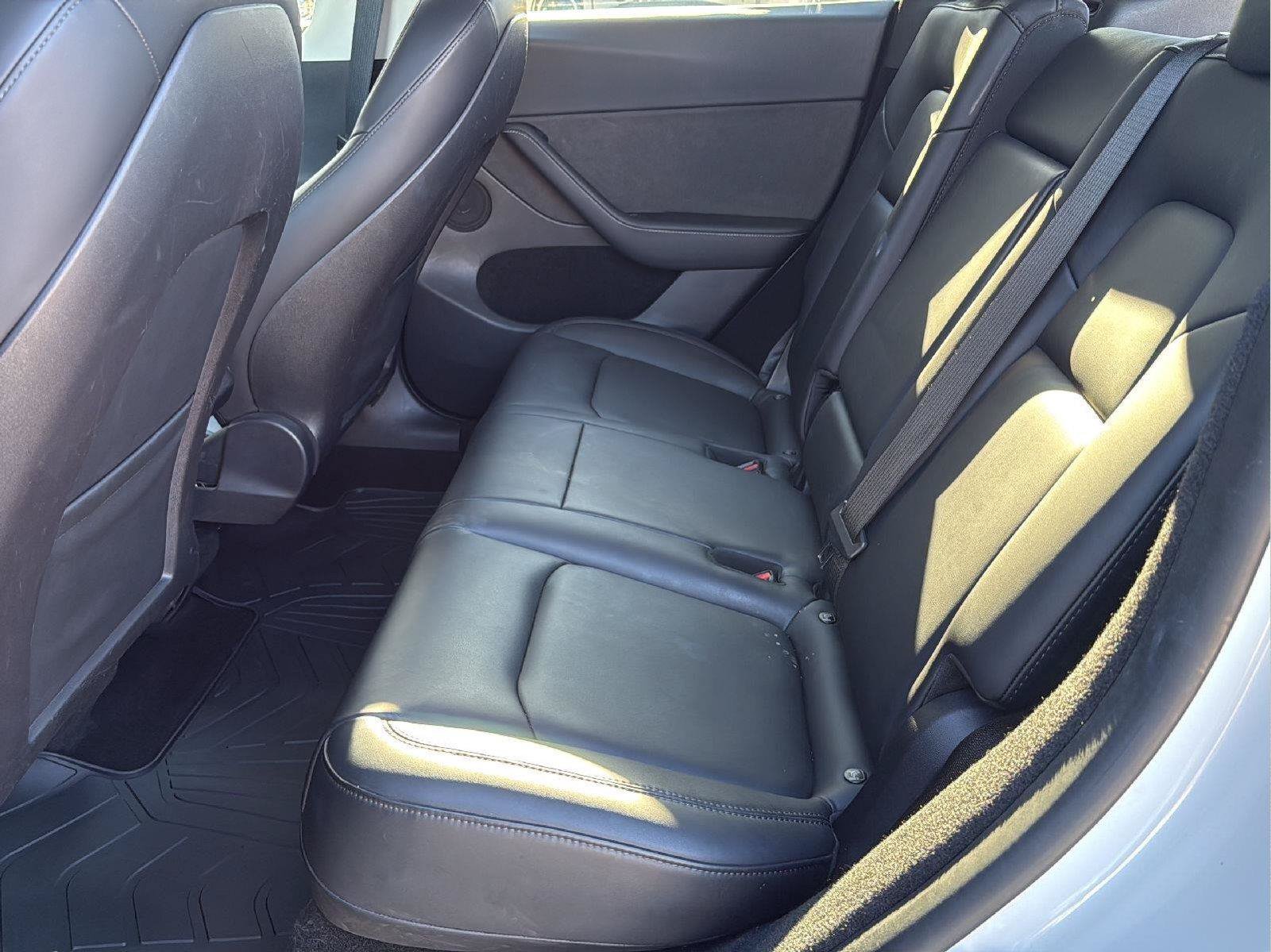Used 2023 Tesla Model Y Long Range AWD/4WD image 25