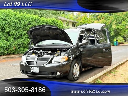 Used 2005 Dodge Grand Caravan SXT image 41