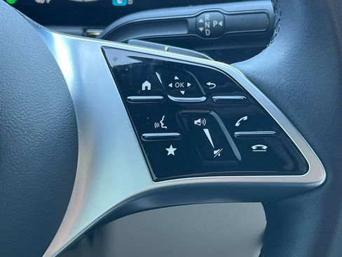 Used 2025 Mercedes-Benz GLA 250 4MATIC image 23