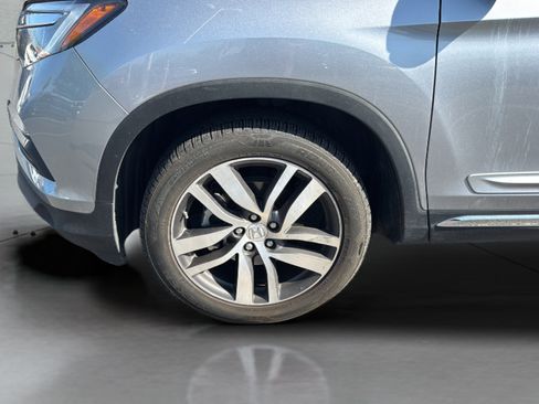 Used 2016 Honda Pilot Elite image 17