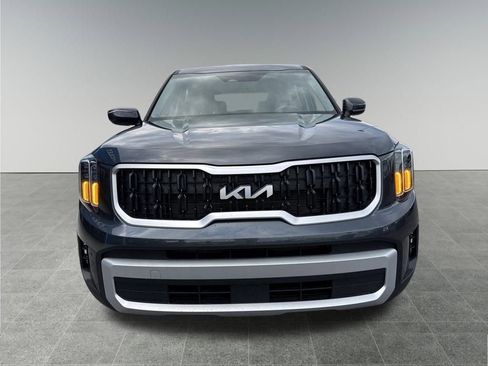 Used 2024 Kia Telluride LX image 9