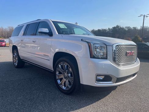 Used 2017 GMC Yukon XL Denali w/ Open Road Package image 7