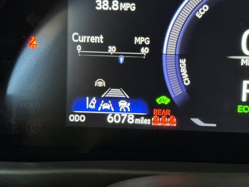 Used 2025 Lexus UX 300h FWD w/ Accessory Package (Z2) image 20