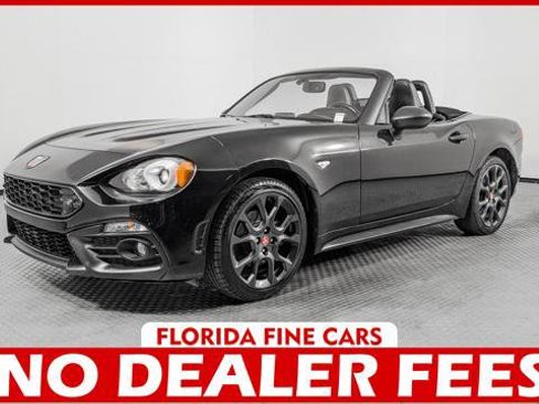 Used 2018 FIAT 124 Spider Abarth w/ Convenience Group RWD image 1