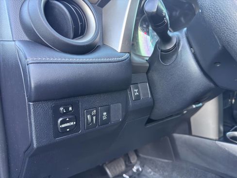 Used 2013 Toyota RAV4 XLE AWD/4WD image 20