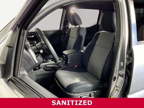 Used 2021 Toyota Tacoma TRD Sport w/ Technology Package AWD/4WD image 20