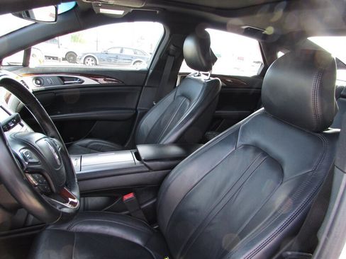 Used 2018 Lincoln MKZ Reserve FWD image 6