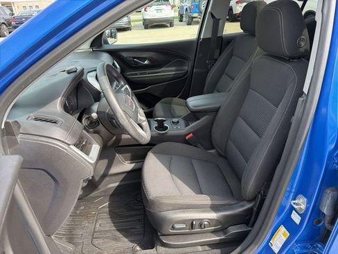 Certified 2024 GMC Terrain SLE w/ Driver Convenience Package image 13