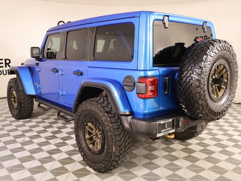 Used 2022 Jeep Wrangler Unlimited Rubicon w/ Xtreme Recon 35" Tire Package AWD/4WD image 23