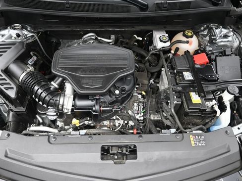 Certified 2024 Cadillac XT6 Premium Luxury w/ LPO, Floor Liner Package AWD/4WD image 8