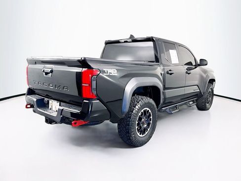 Used 2024 Toyota Tacoma TRD Off-Road image 10