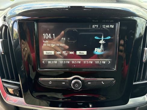 Used 2019 Chevrolet Traverse LS FWD image 26