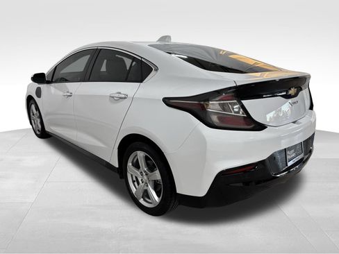 Used 2018 Chevrolet Volt LT w/ LT Driver Confidence Package image 8