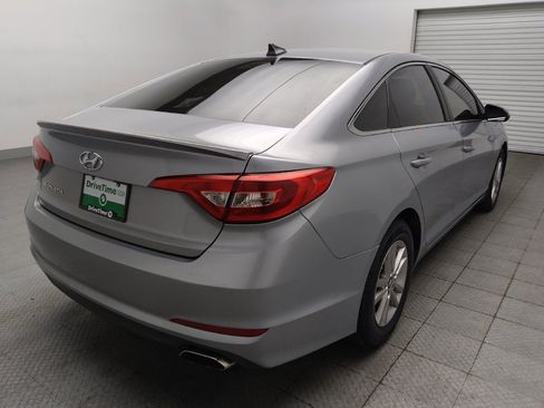 Used 2017 Hyundai Sonata SE FWD image 9