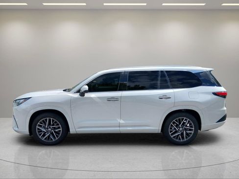 Used 2025 Lexus TX 350 AWD w/ Technology Package image 2