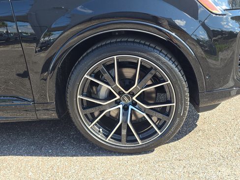 New 2025 Audi Q7 3.0T Prestige image 34