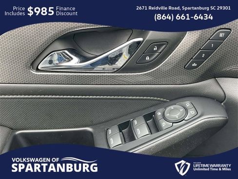 Used 2023 Chevrolet Traverse Premier image 18