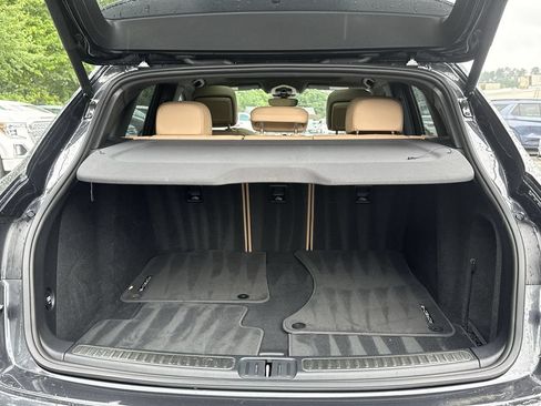 Used 2021 Porsche Macan AWD/4WD image 21