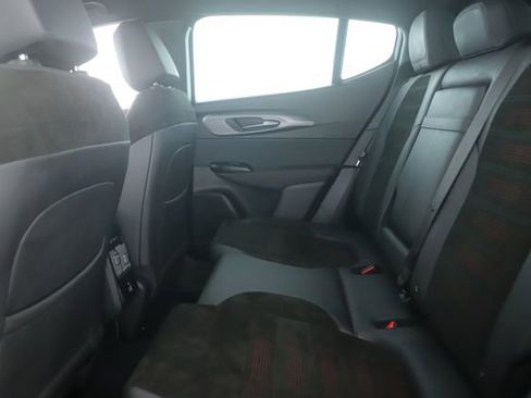 Used 2025 Dodge Hornet R/T image 27