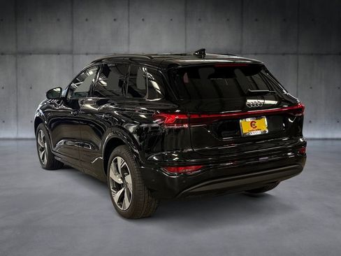 Used 2025 Audi Q6 e-tron Premium Plus w/ Premium Plus AWD/4WD image 3