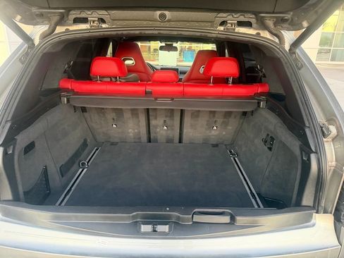 Used 2018 BMW X5 M image 9