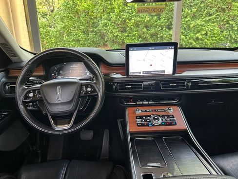 Used 2020 Lincoln Aviator Reserve w/ Equipment Group 201A AWD/4WD image 15